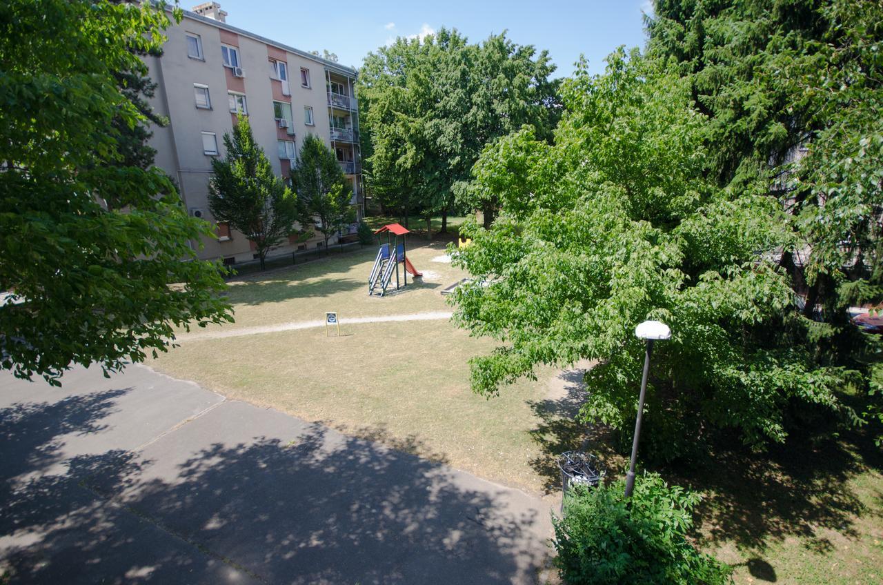 Apartment Near The Train Station リュブリャナ エクステリア 写真