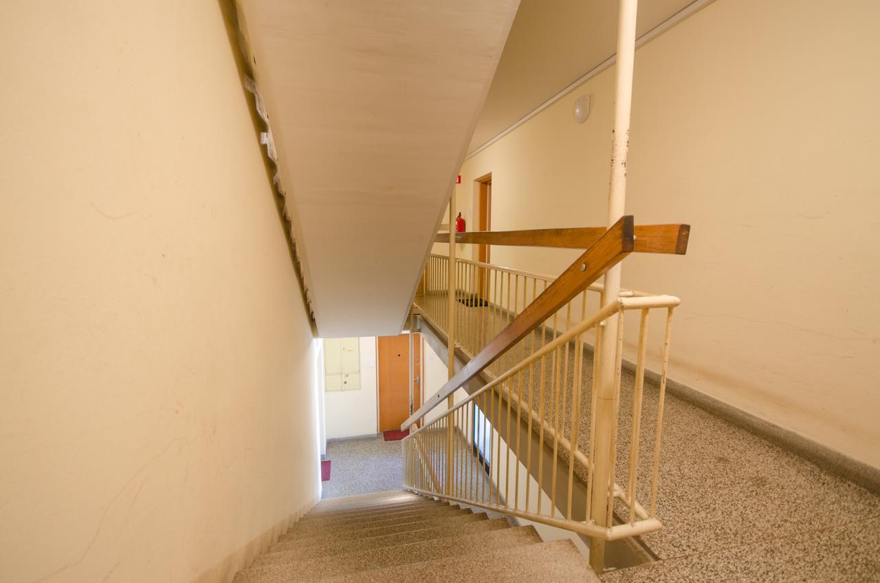 Apartment Near The Train Station リュブリャナ エクステリア 写真